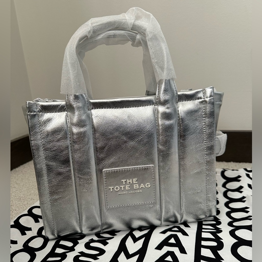 NWT Marc Jacobs Silver Tote Bag - Small